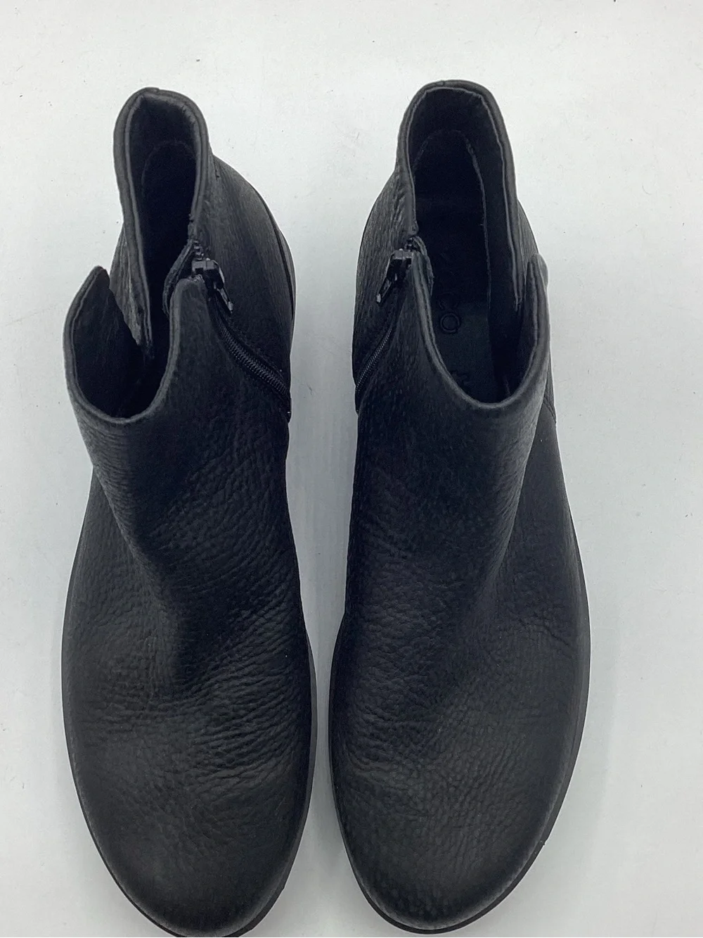 Ecco Black Women's Leather Ankle Booties Size 11